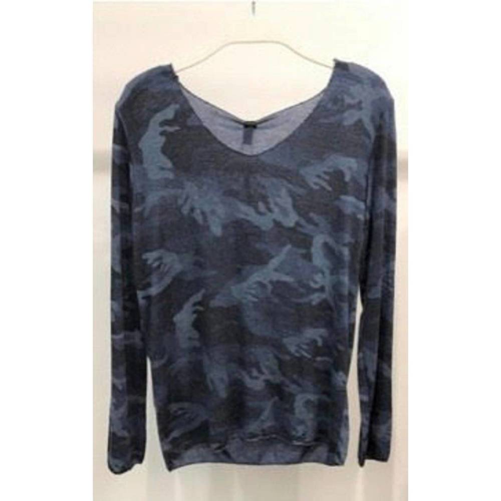 NEW VENTI6 women's camo top in blue camo
